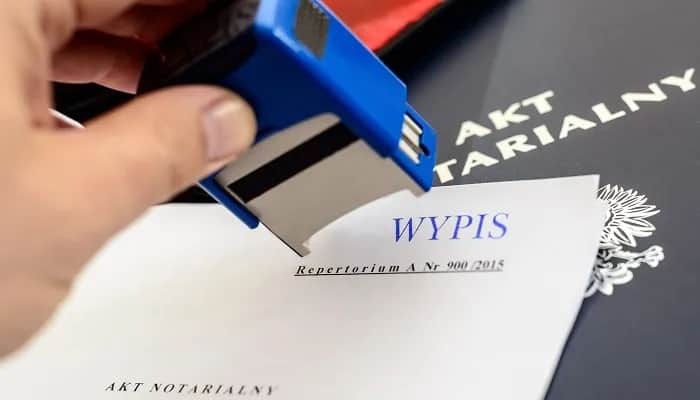 Poświadczenie dziedziczenia u notariusza: Ile to kosztuje i co musisz wiedzieć?